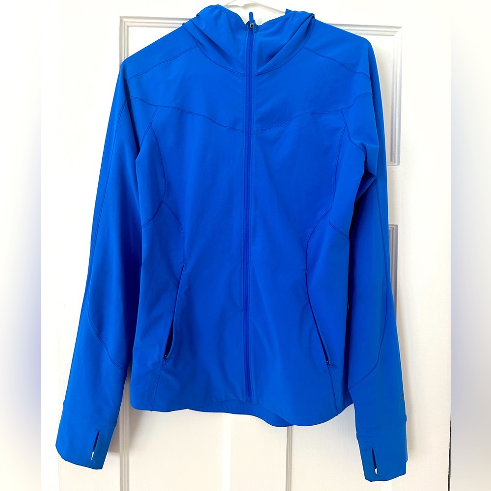 Lululemon windbreaker - size small - running jacket like new
